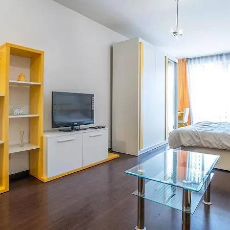Vibrant Top Central Studio * Sofia